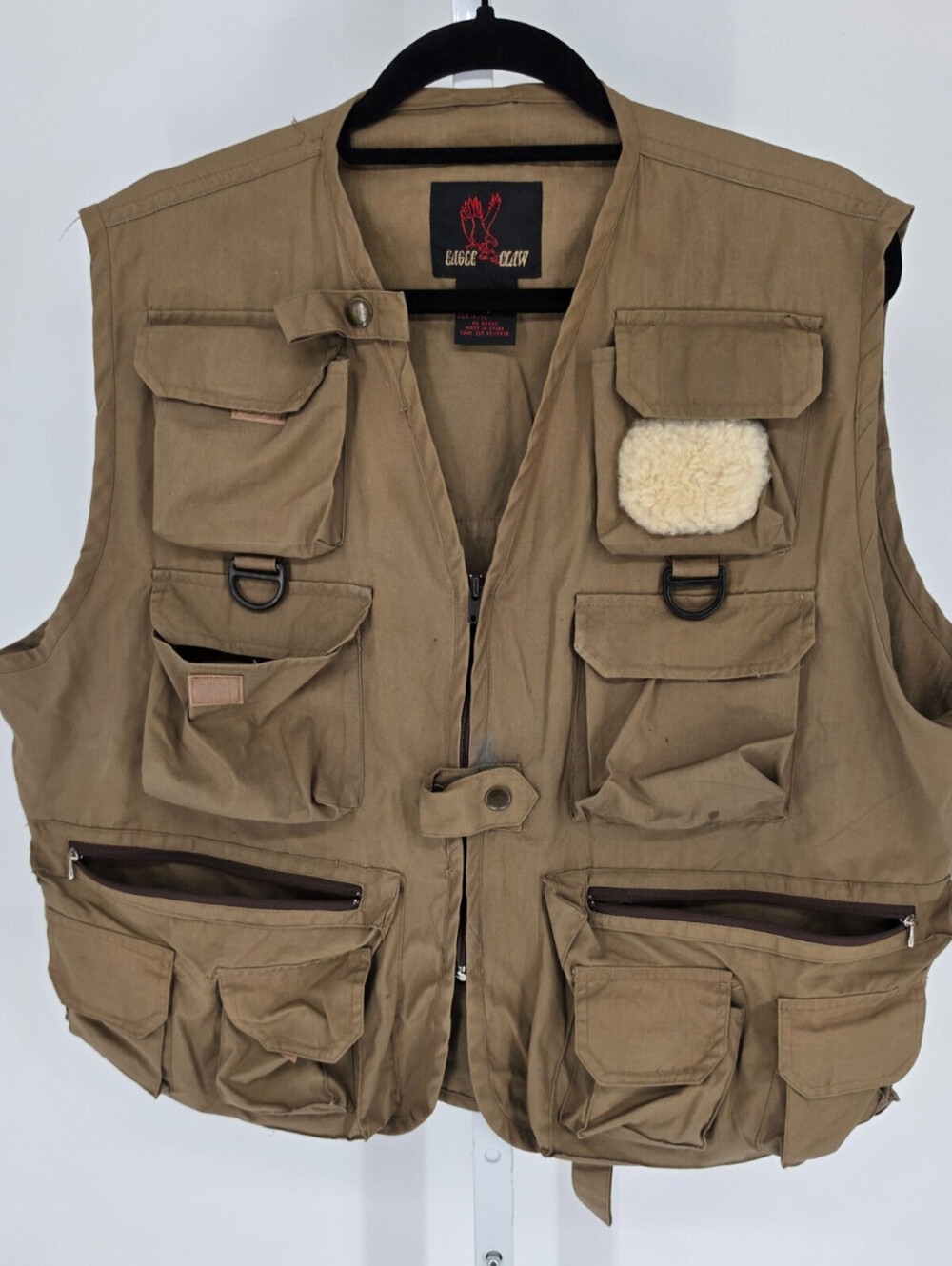Eagle Claw Kahki Vintage Lambskin Leather Patch Fishing Vest Outdoor Mens L/XL